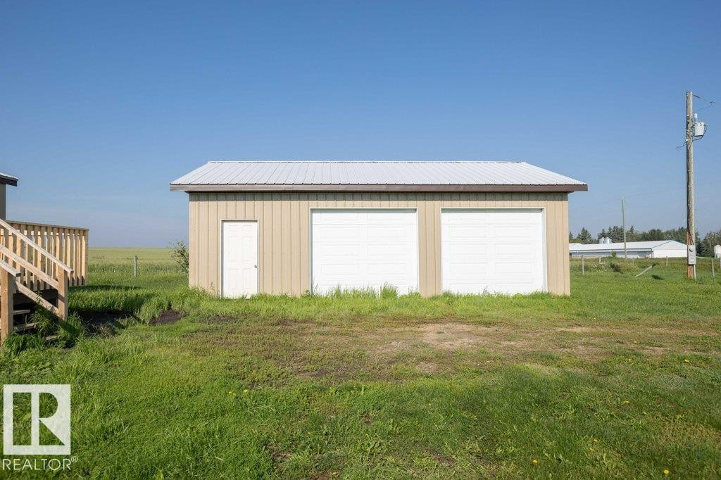 












26417 Twp Rd 582 

,
Rural Westlock County,




AB
T0G 1W0

