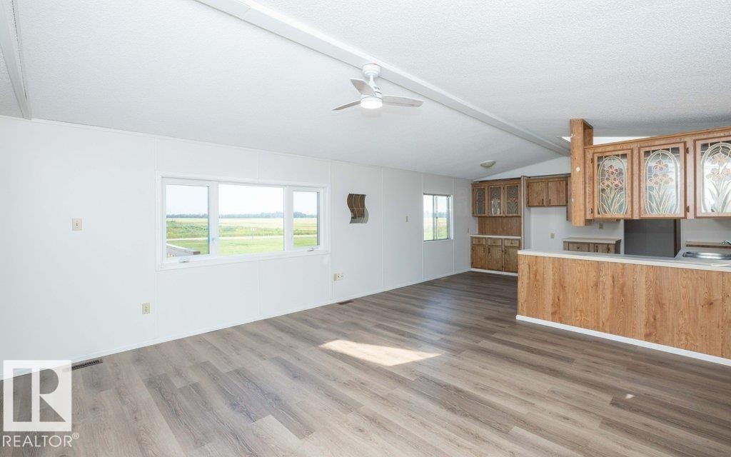 












26417 Twp Rd 582 

,
Rural Westlock County,




AB
T0G 1W0

