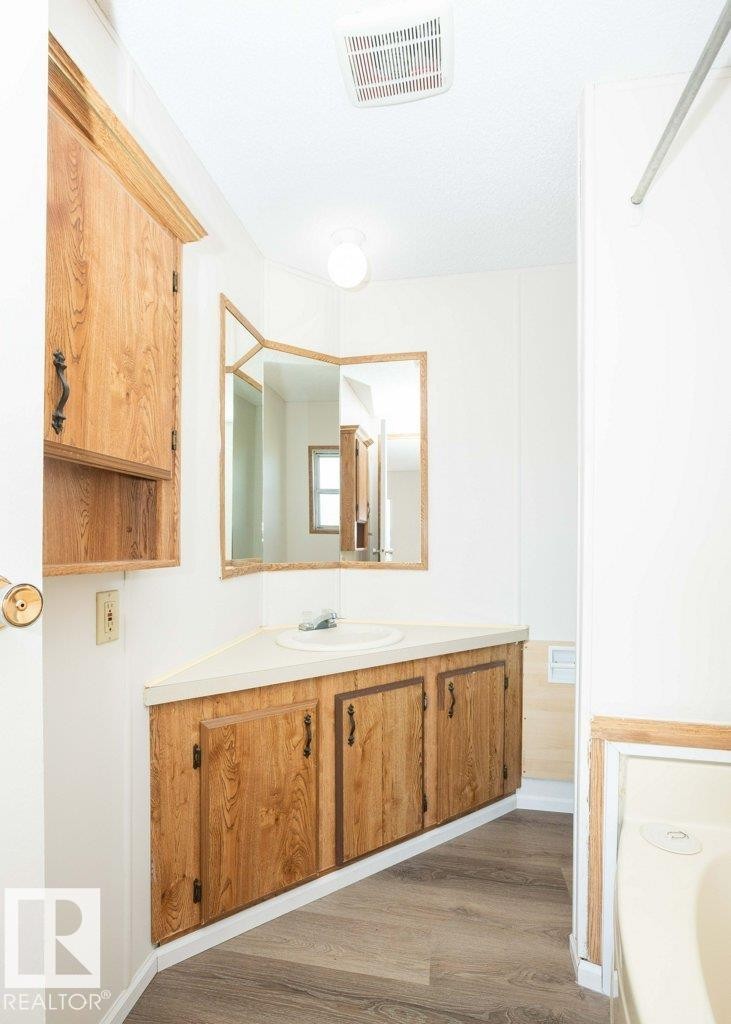 












26417 Twp Rd 582 

,
Rural Westlock County,




AB
T0G 1W0


