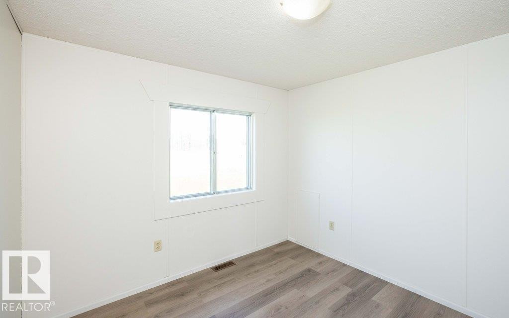 












26417 Twp Rd 582 

,
Rural Westlock County,




AB
T0G 1W0

