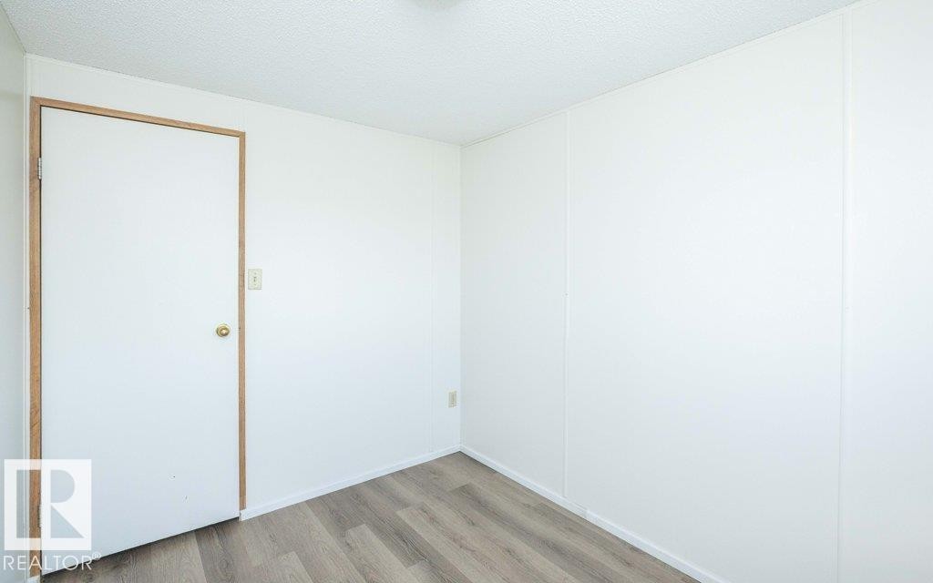 












26417 Twp Rd 582 

,
Rural Westlock County,




AB
T0G 1W0

