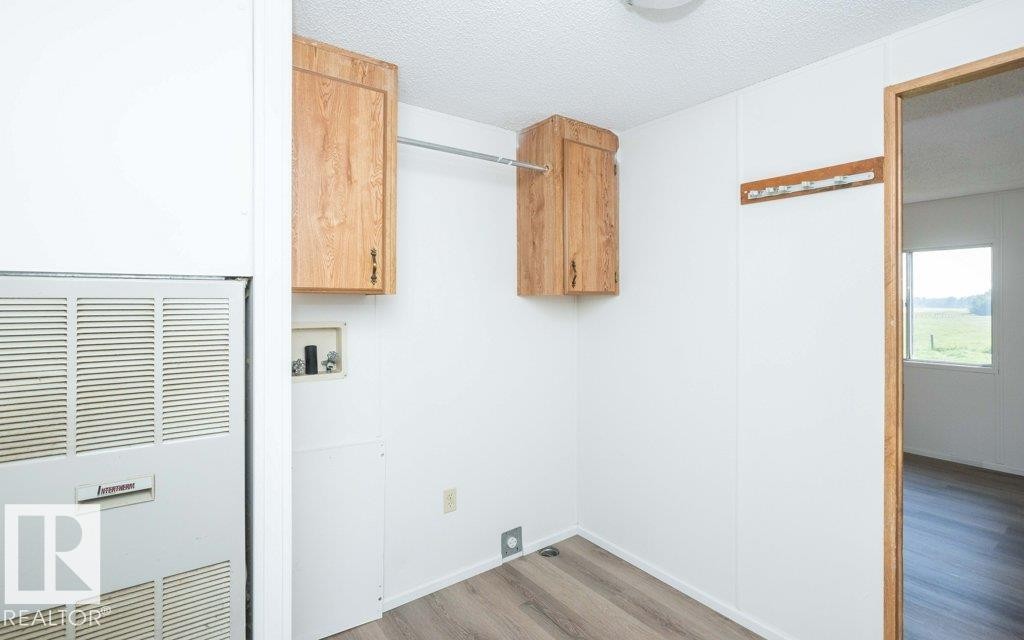 












26417 Twp Rd 582 

,
Rural Westlock County,




AB
T0G 1W0

