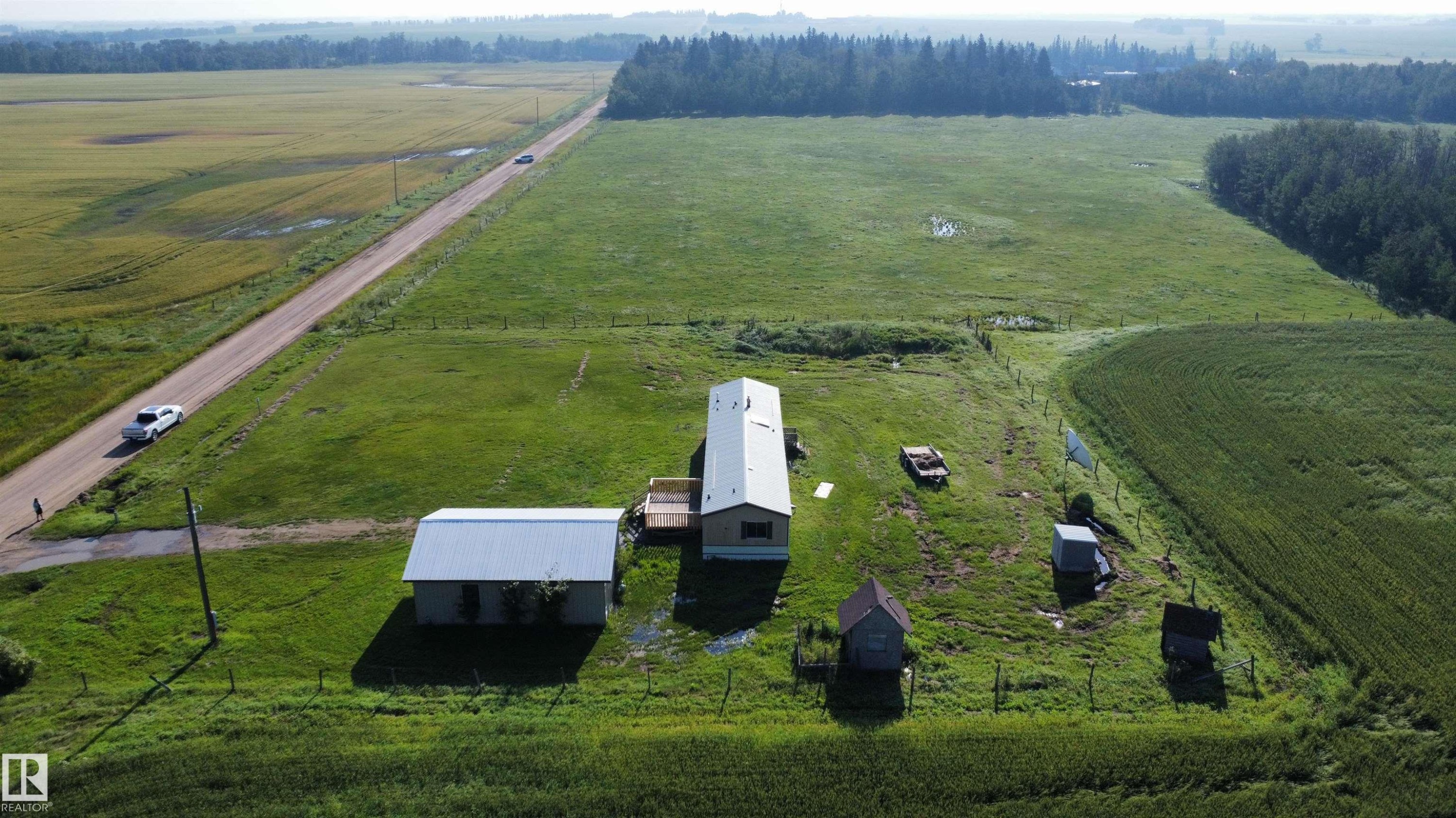 












26417 Twp Rd 582 

,
Rural Westlock County,




AB
T0G 1W0

