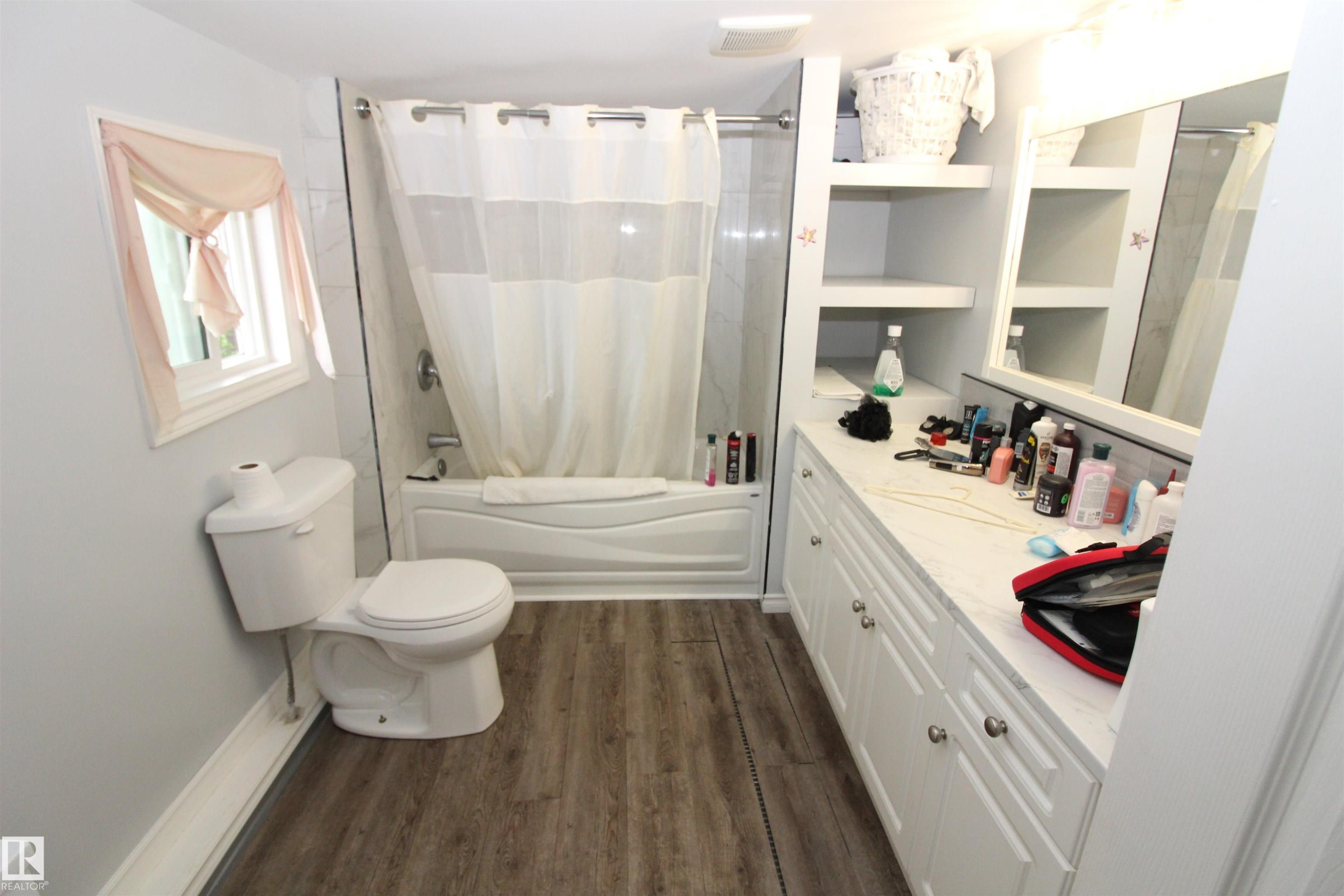 












5404 52 Street 

,
Clyde,




AB
T0G 0P0

