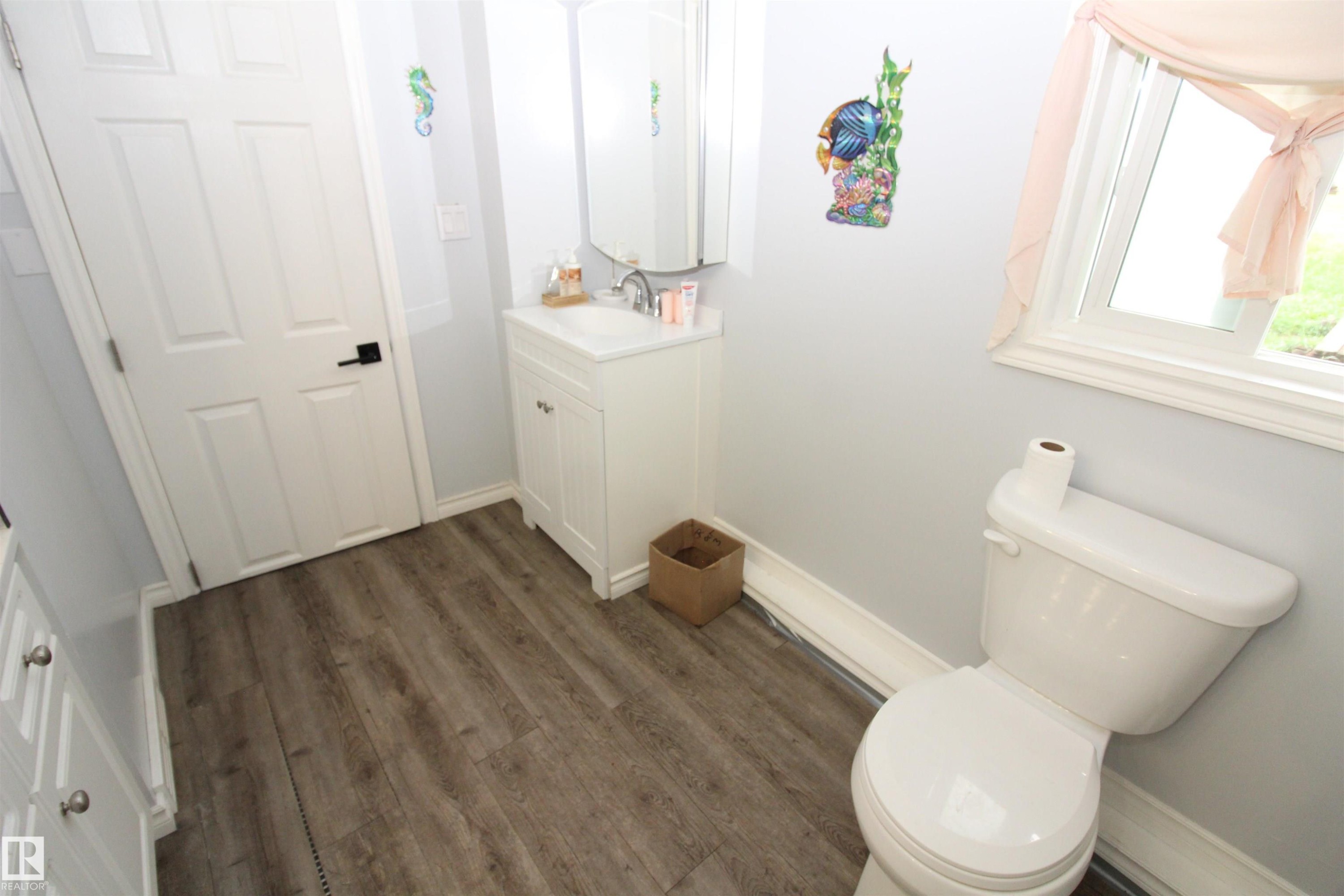 












5404 52 Street 

,
Clyde,




AB
T0G 0P0

