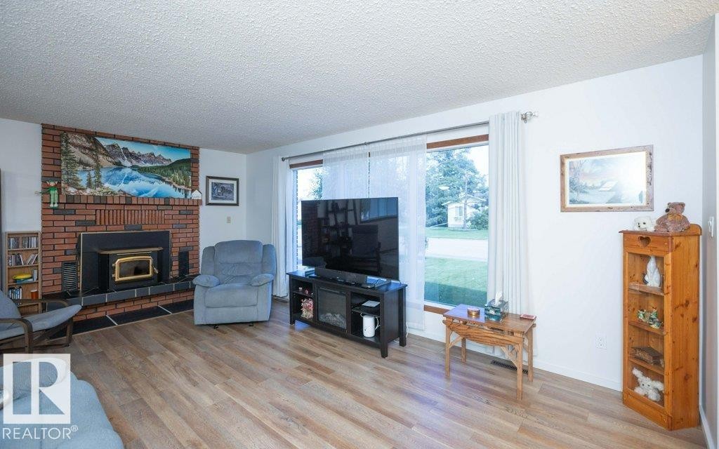 












10729 108A Avenue 

,
Westlock,




AB
T7P 1C5

