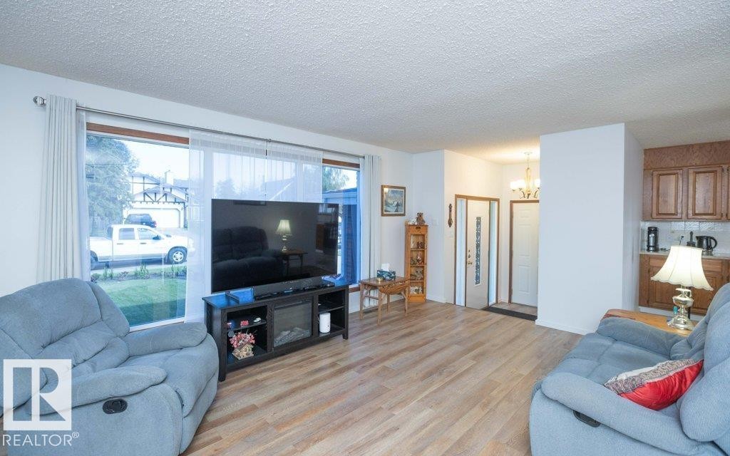 












10729 108A Avenue 

,
Westlock,




AB
T7P 1C5

