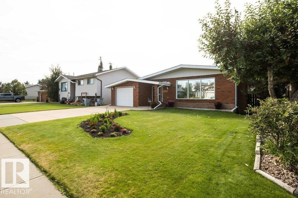 












10729 108A Avenue 

,
Westlock,




AB
T7P 1C5


