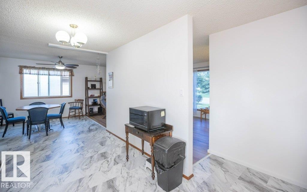 












10729 108A Avenue 

,
Westlock,




AB
T7P 1C5

