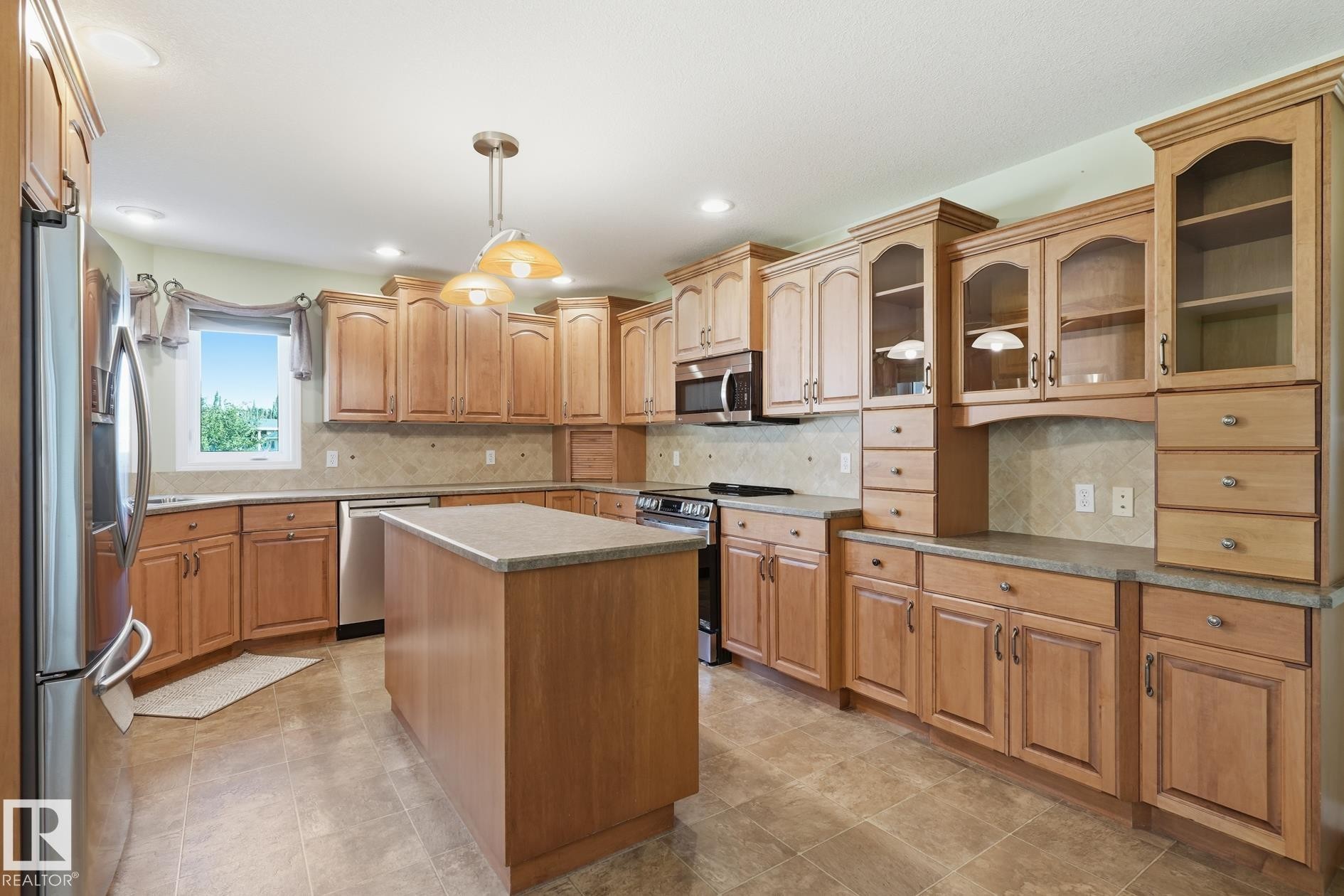 












11, 27118 Hwy 18 

,
Rural Westlock County,




AB
T7P 2P6

