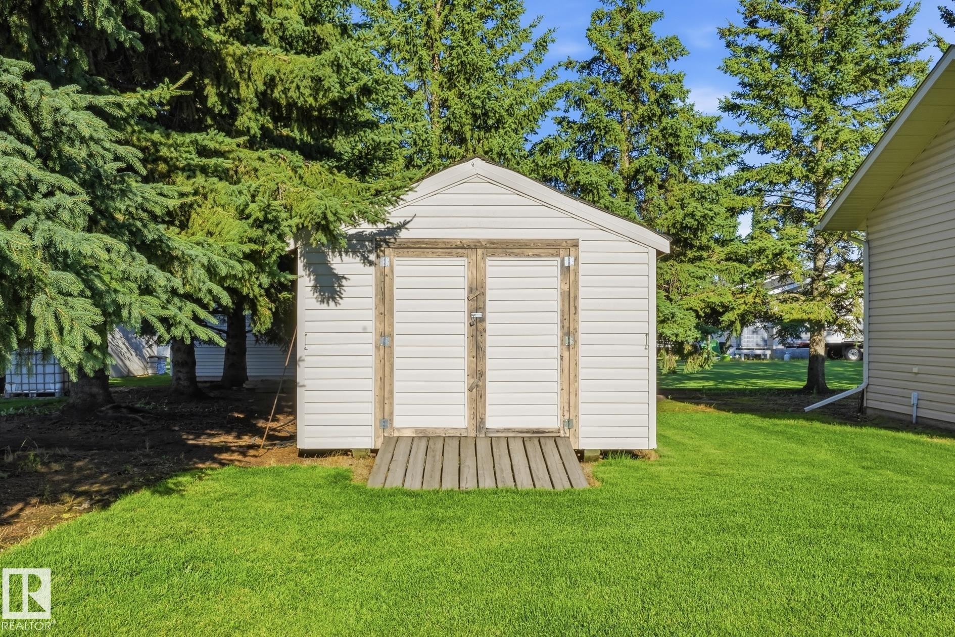 












11, 27118 Hwy 18 

,
Rural Westlock County,




AB
T7P 2P6

