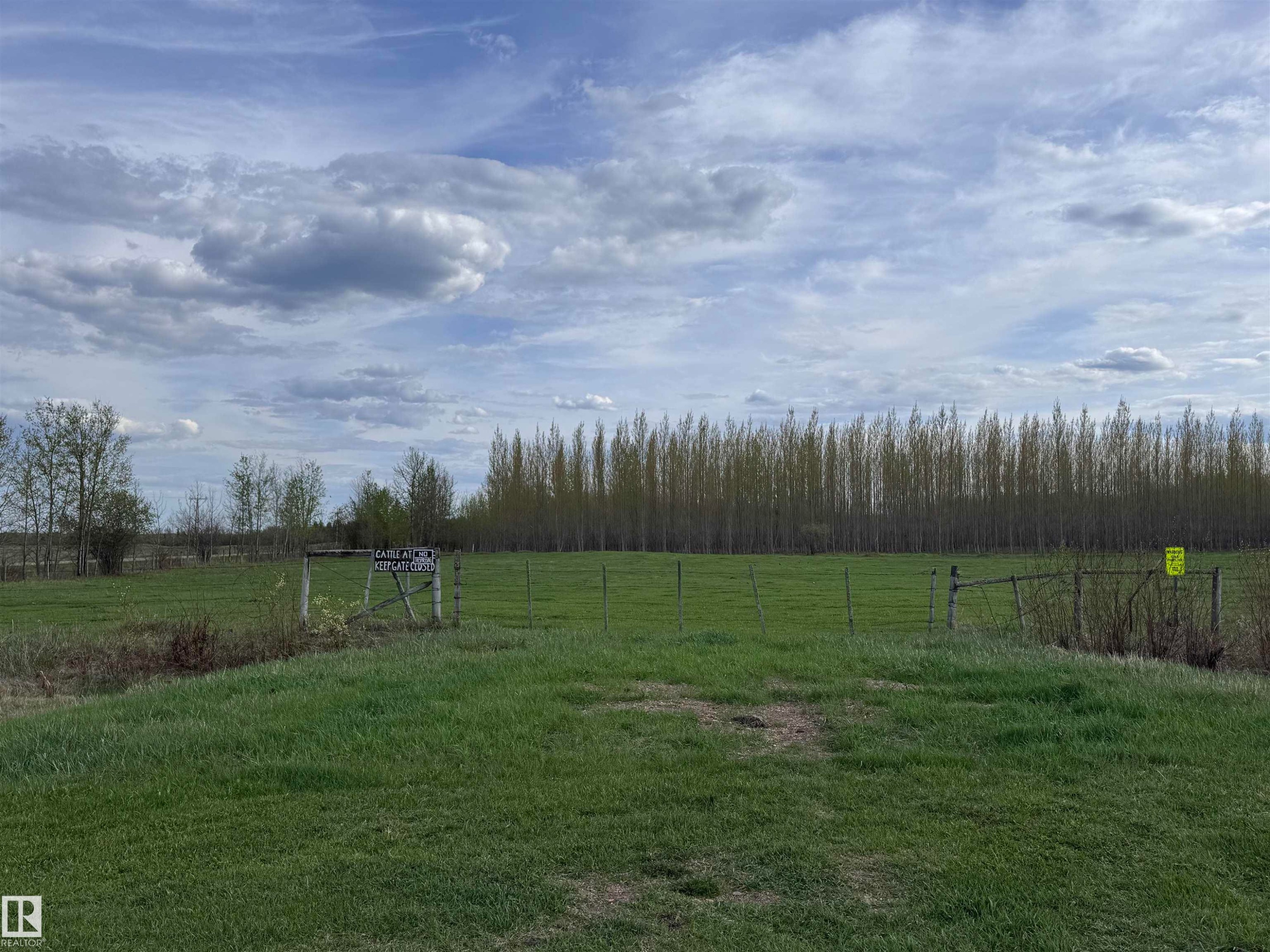 












Twp Rd 640 Rge Rd 233 

,
Rural Athabasca County,







AB
T0G 1T0

