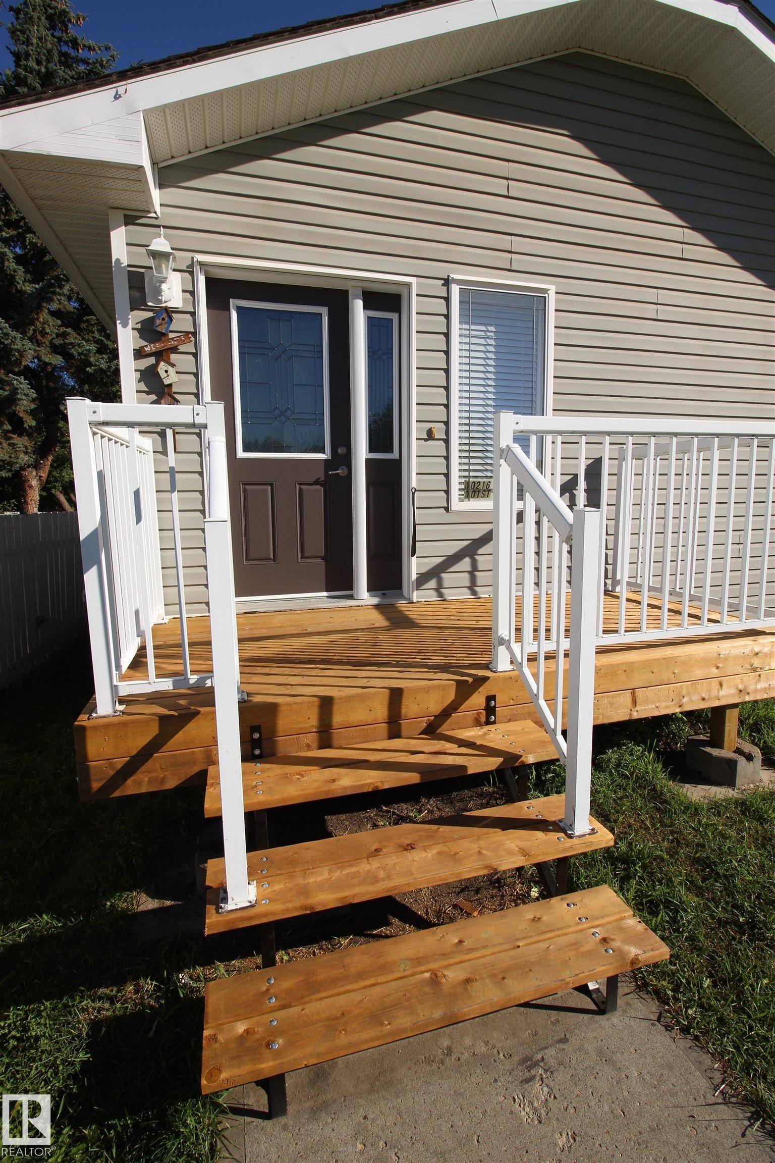 












10216 101 Street 

,
Westlock,




AB
T7P 1X9

