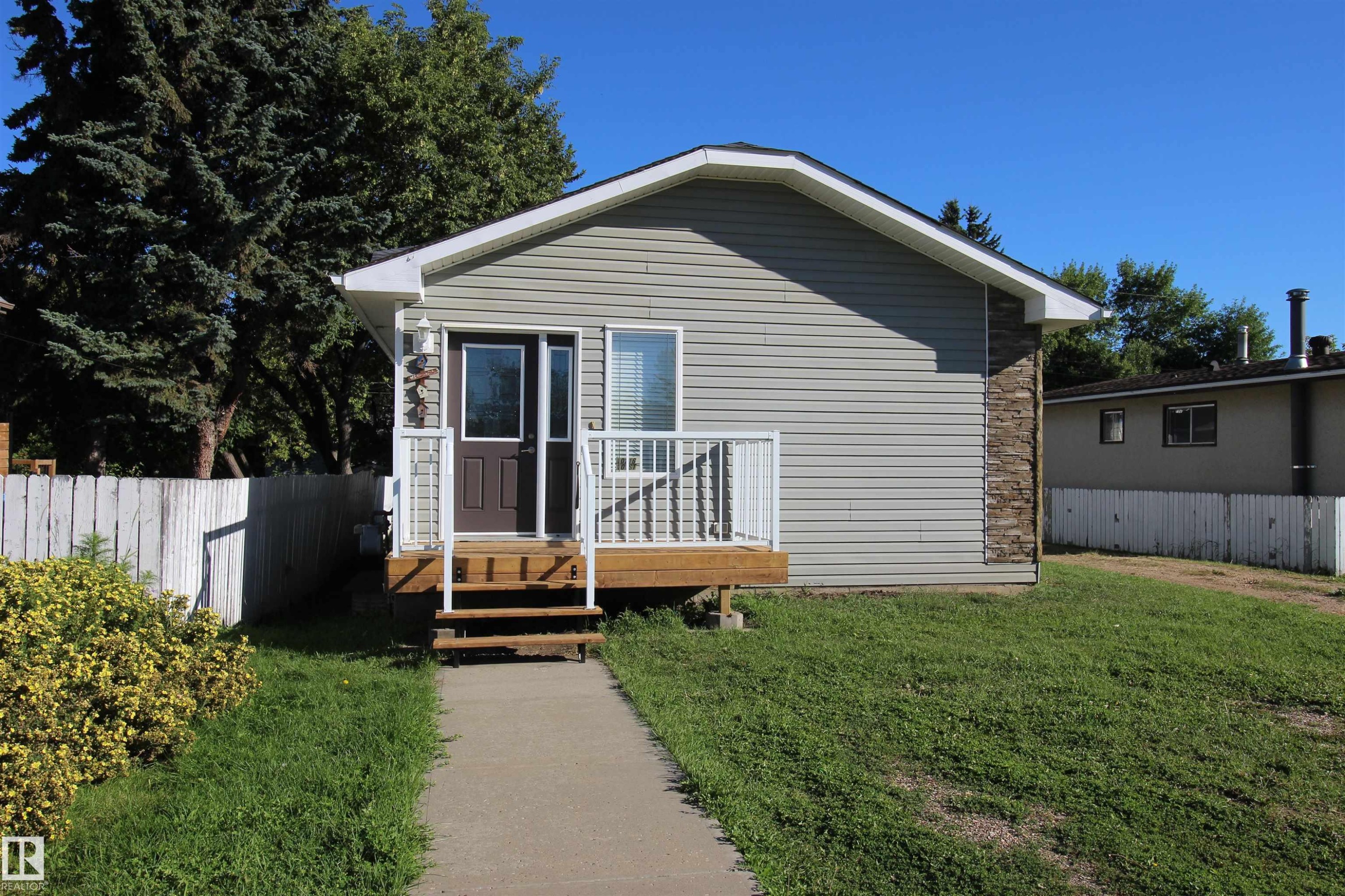 












10216 101 Street 

,
Westlock,




AB
T7P 1X9

