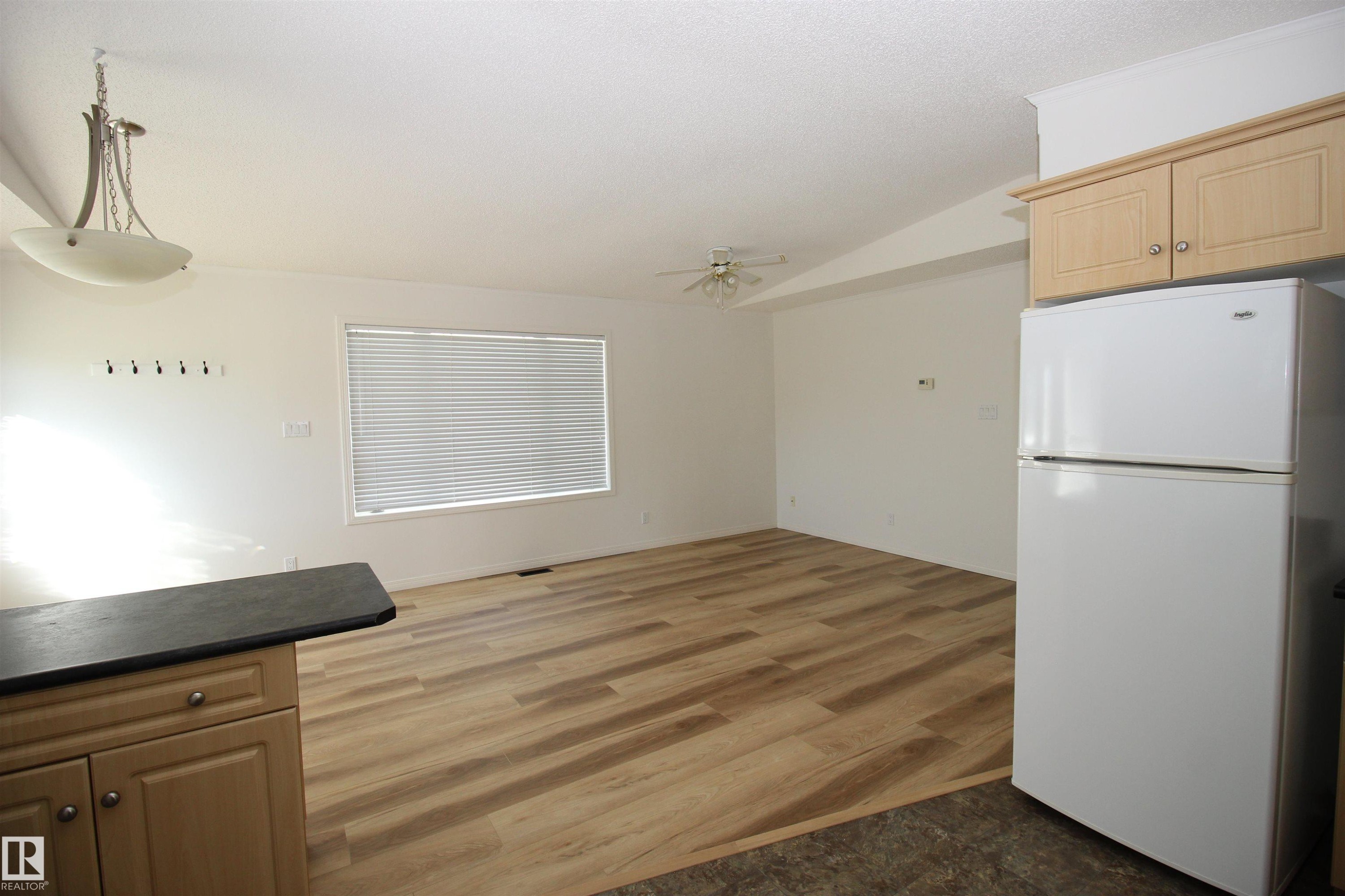 












10216 101 Street 

,
Westlock,




AB
T7P 1X9


