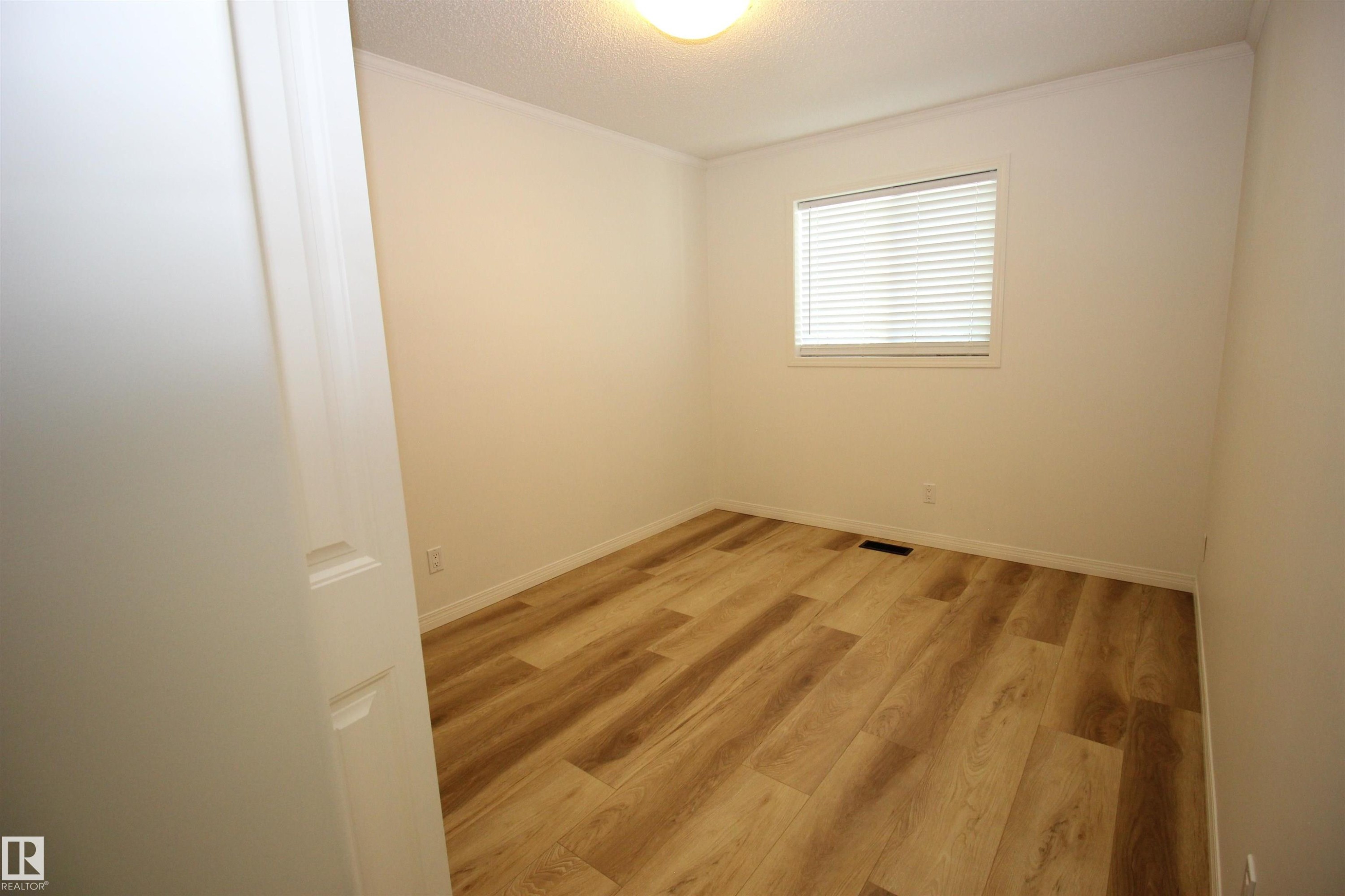 












10216 101 Street 

,
Westlock,




AB
T7P 1X9

