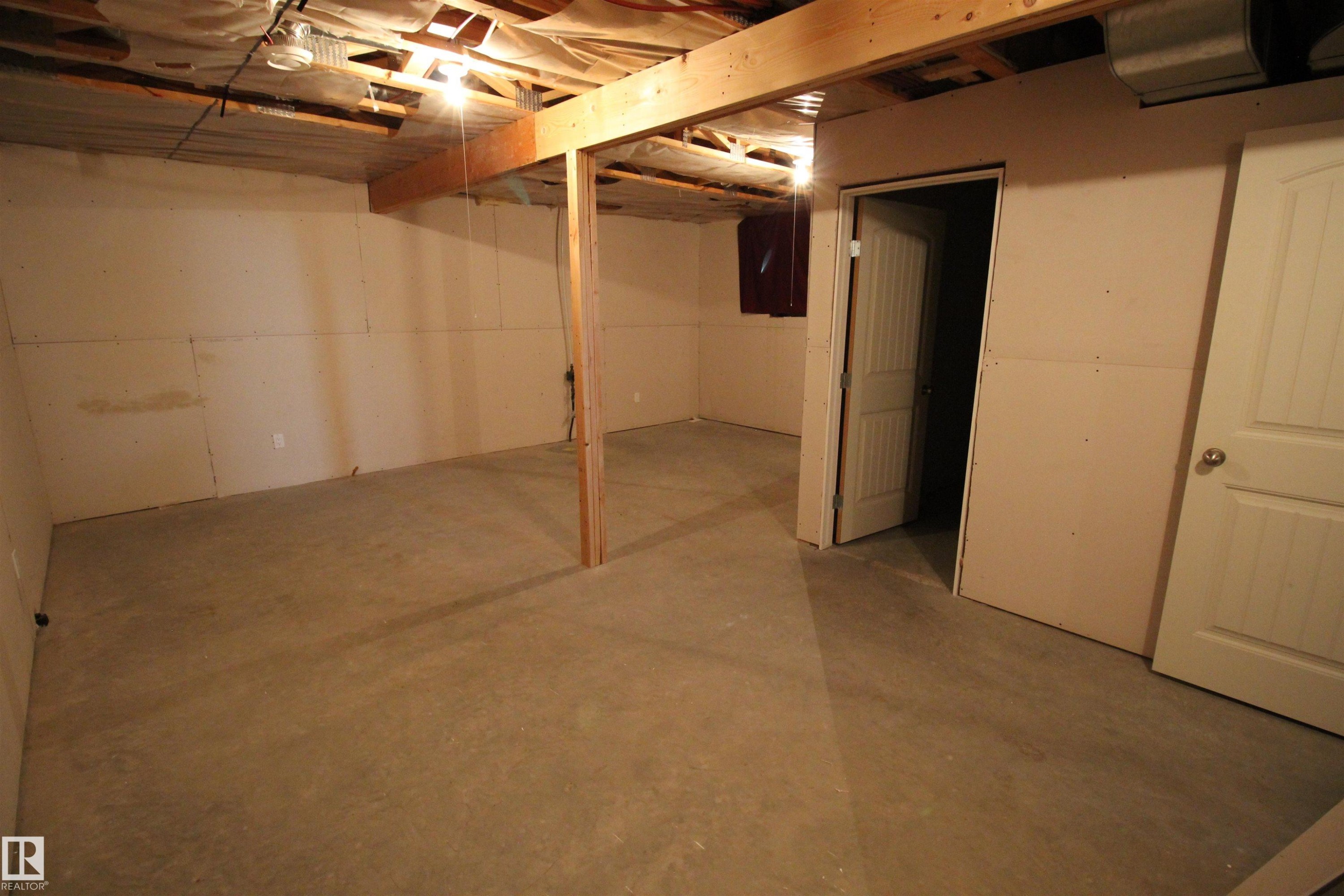 












10216 101 Street 

,
Westlock,




AB
T7P 1X9

