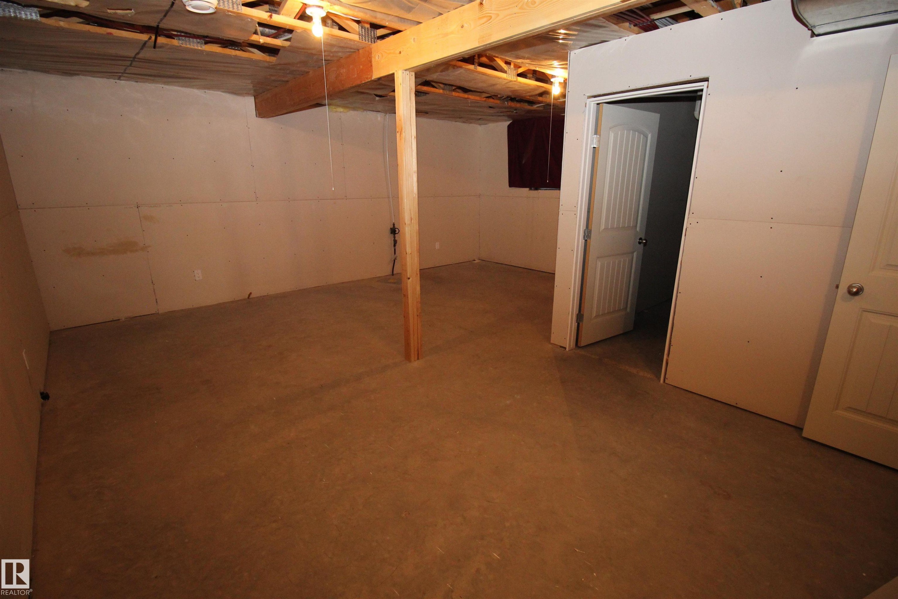 












10216 101 Street 

,
Westlock,




AB
T7P 1X9

