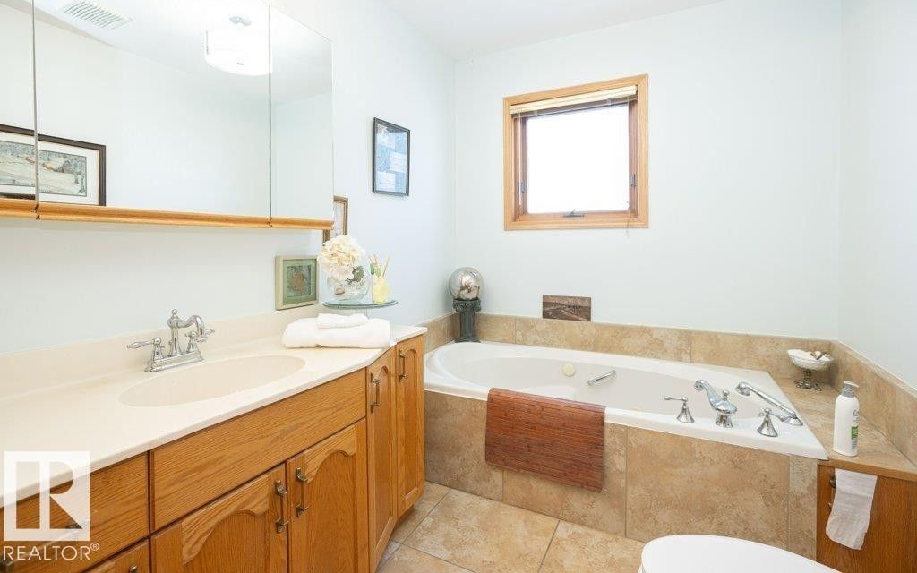 












11007 108 Avenue 

,
Westlock,




AB
T7P 1A4

