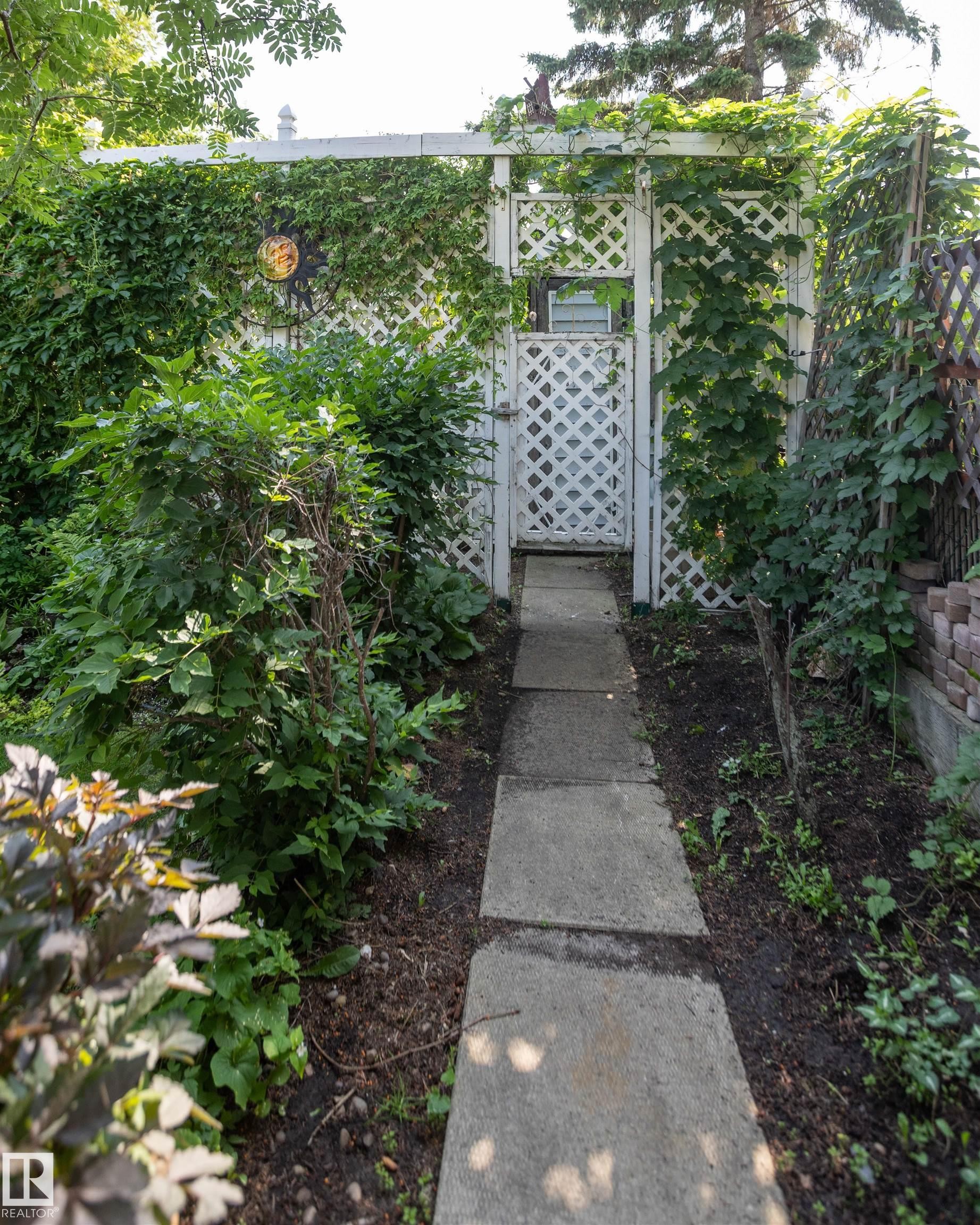 












11007 108 Avenue 

,
Westlock,




AB
T7P 1A4

