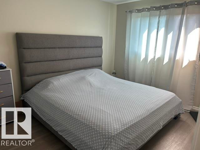 












32 Belmead GD NW

,
Edmonton,




AB
T5T 1J1

