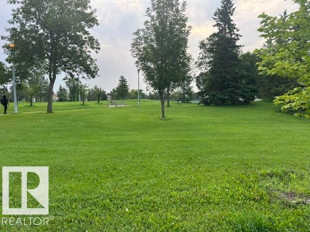












32 Belmead GD NW

,
Edmonton,




AB
T5T 1J1

