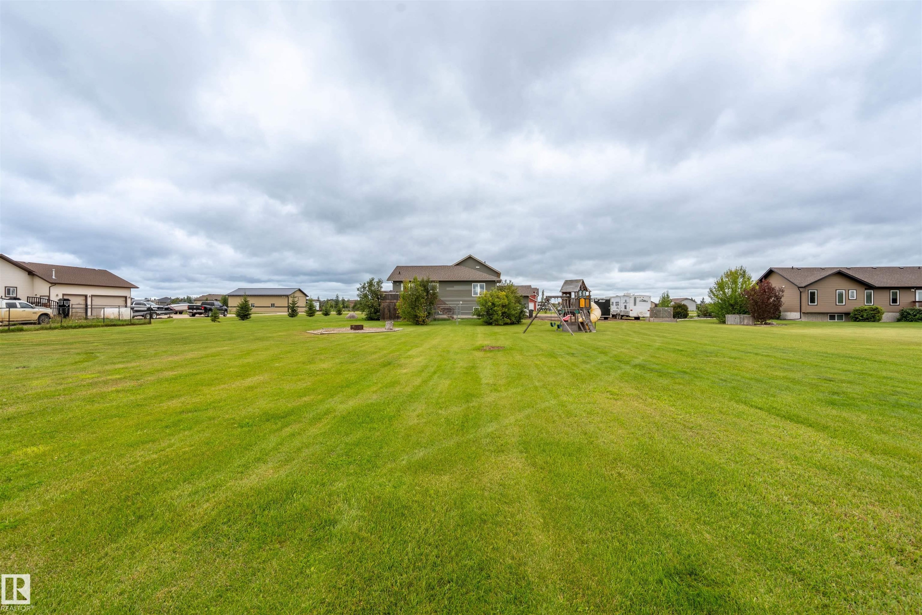 












42230 Twp Rd 632 

,
Rural Bonnyville M.D.,




AB
T9M 1P2

