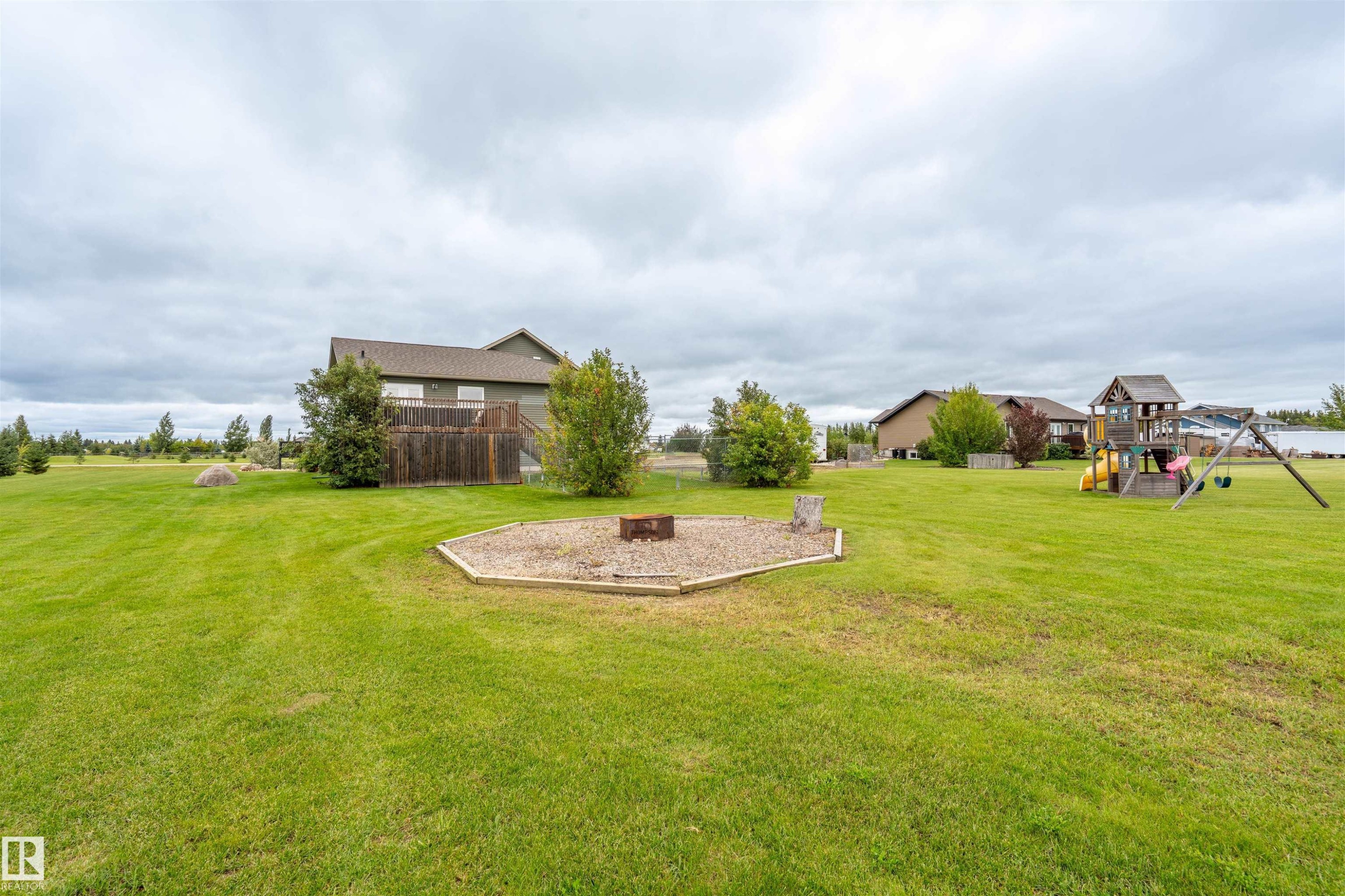 












42230 Twp Rd 632 

,
Rural Bonnyville M.D.,




AB
T9M 1P2

