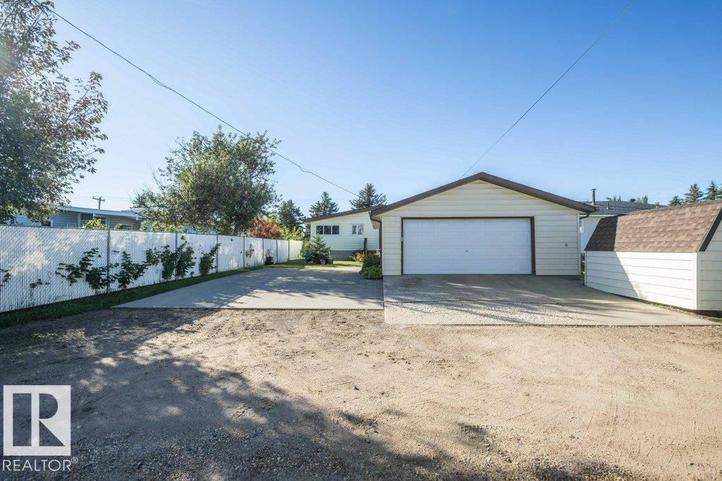 












9716 99 Street 

,
Westlock,




AB
T7P 1Y4

