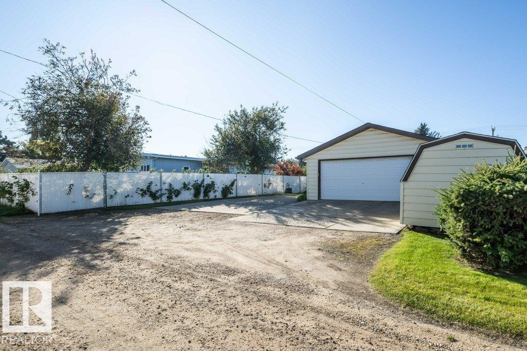 












9716 99 Street 

,
Westlock,




AB
T7P 1Y4

