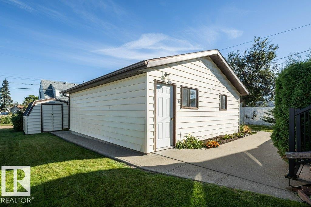 












9716 99 Street 

,
Westlock,




AB
T7P 1Y4

