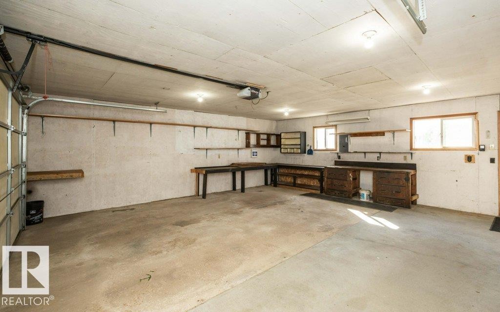 












9716 99 Street 

,
Westlock,




AB
T7P 1Y4

