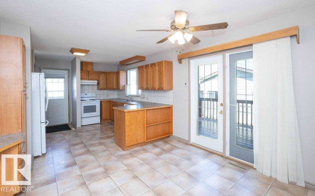 












9716 99 Street 

,
Westlock,




AB
T7P 1Y4

