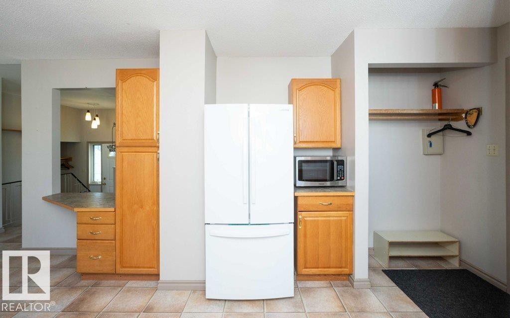 












9716 99 Street 

,
Westlock,




AB
T7P 1Y4

