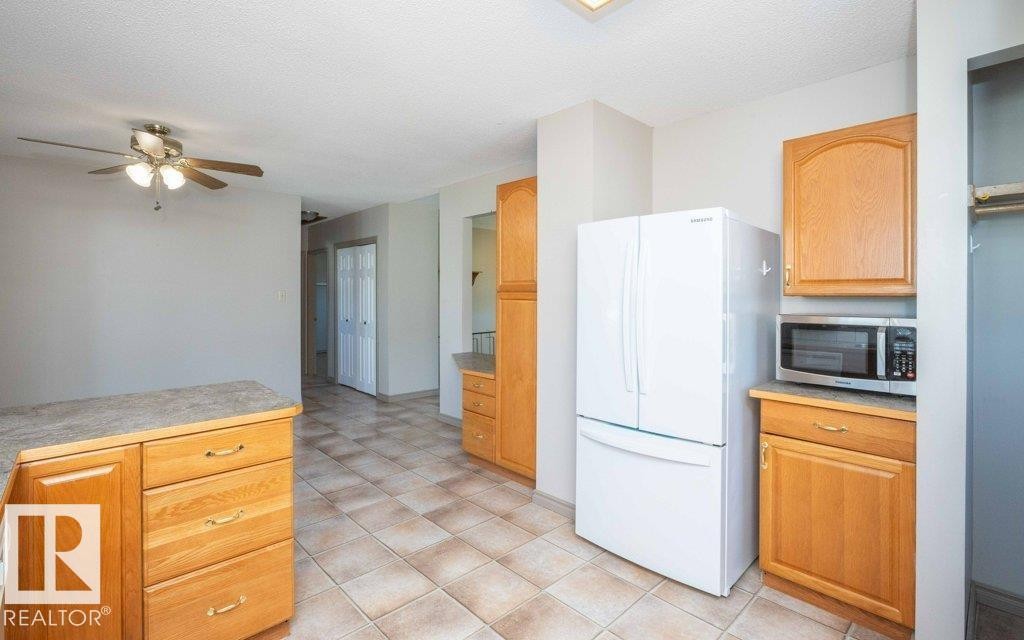 












9716 99 Street 

,
Westlock,




AB
T7P 1Y4

