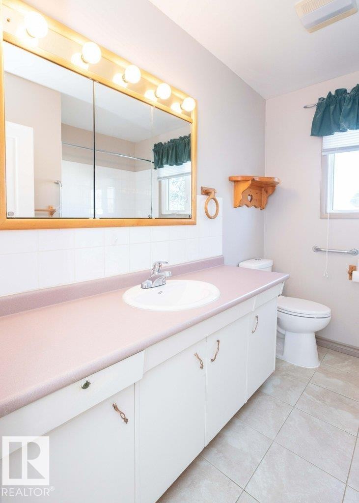 












9716 99 Street 

,
Westlock,




AB
T7P 1Y4

