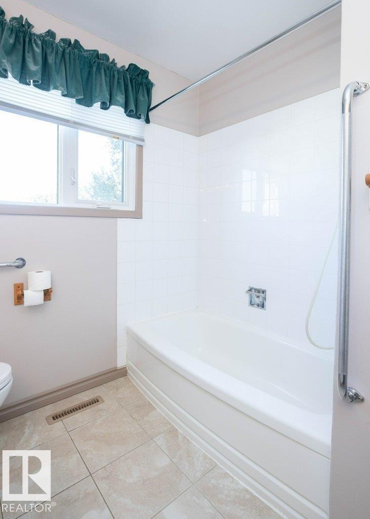 












9716 99 Street 

,
Westlock,




AB
T7P 1Y4

