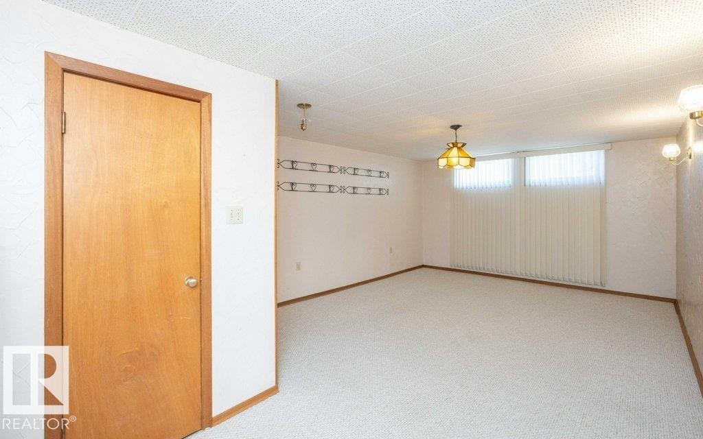 












9716 99 Street 

,
Westlock,




AB
T7P 1Y4

