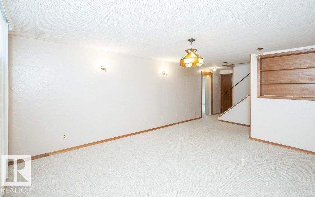 












9716 99 Street 

,
Westlock,




AB
T7P 1Y4

