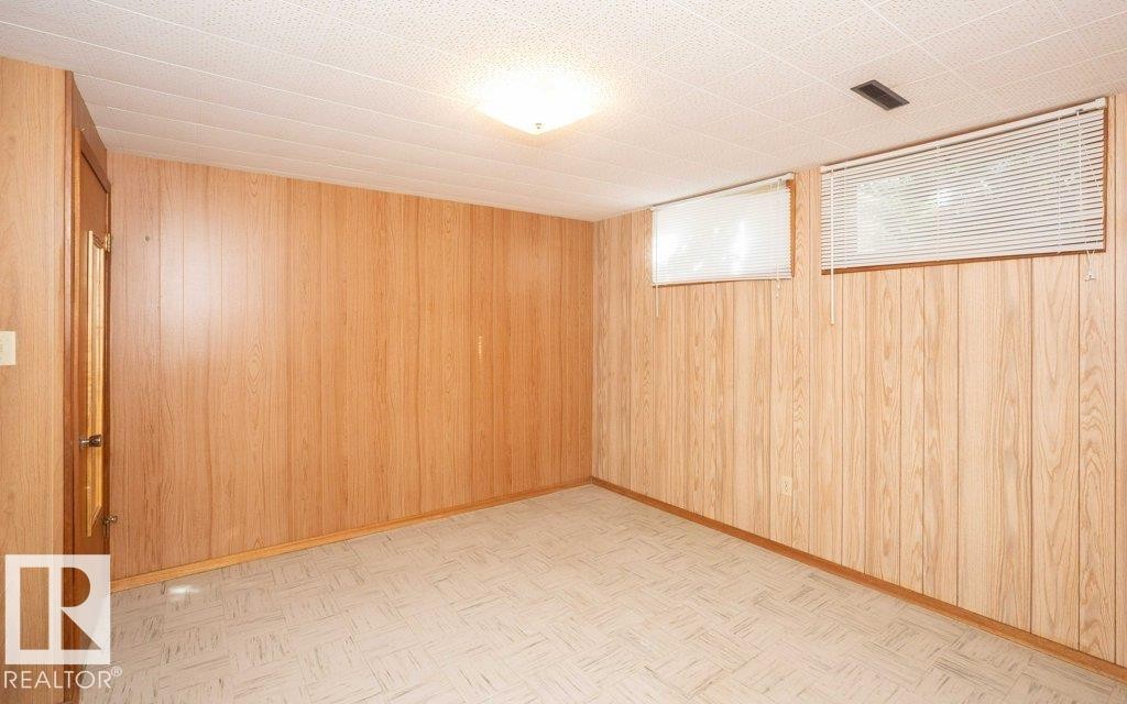 












9716 99 Street 

,
Westlock,




AB
T7P 1Y4

