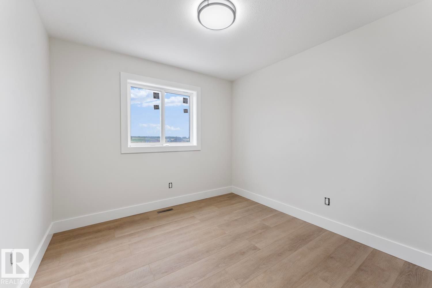 












305 Fundy Way 

,
Cold Lake,




AB
T9M 0M4

