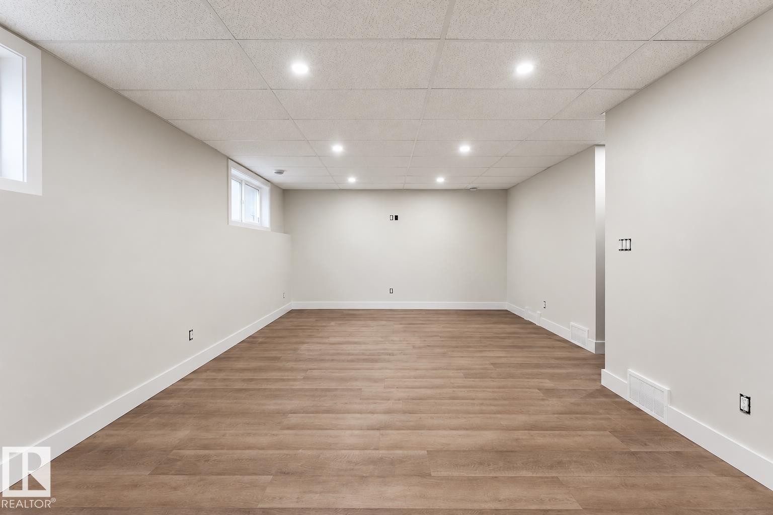 












305 Fundy Way 

,
Cold Lake,




AB
T9M 0M4

