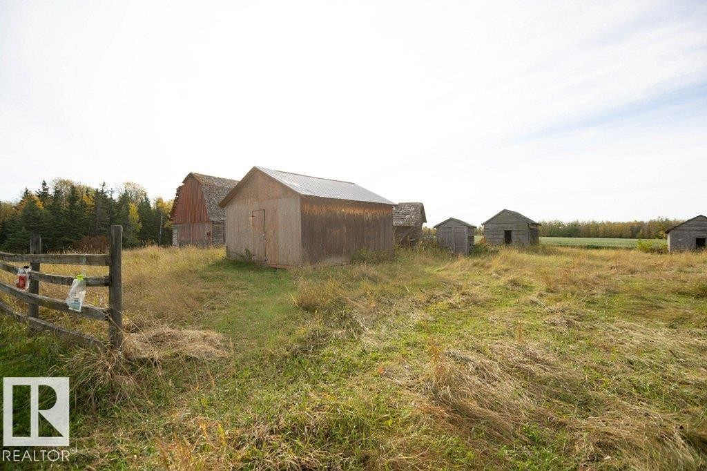 












64311 Rg Rd 270 

,
Rural Westlock County,




AB
T0G 1H0

