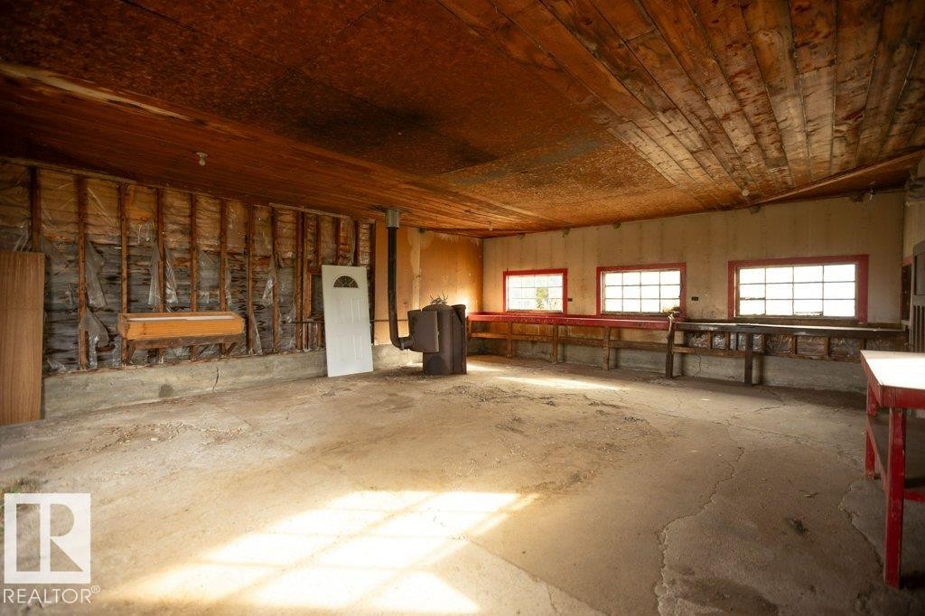 












64311 Rg Rd 270 

,
Rural Westlock County,




AB
T0G 1H0

