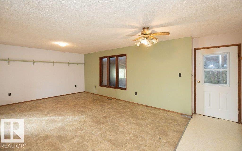 












64311 Rg Rd 270 

,
Rural Westlock County,




AB
T0G 1H0

