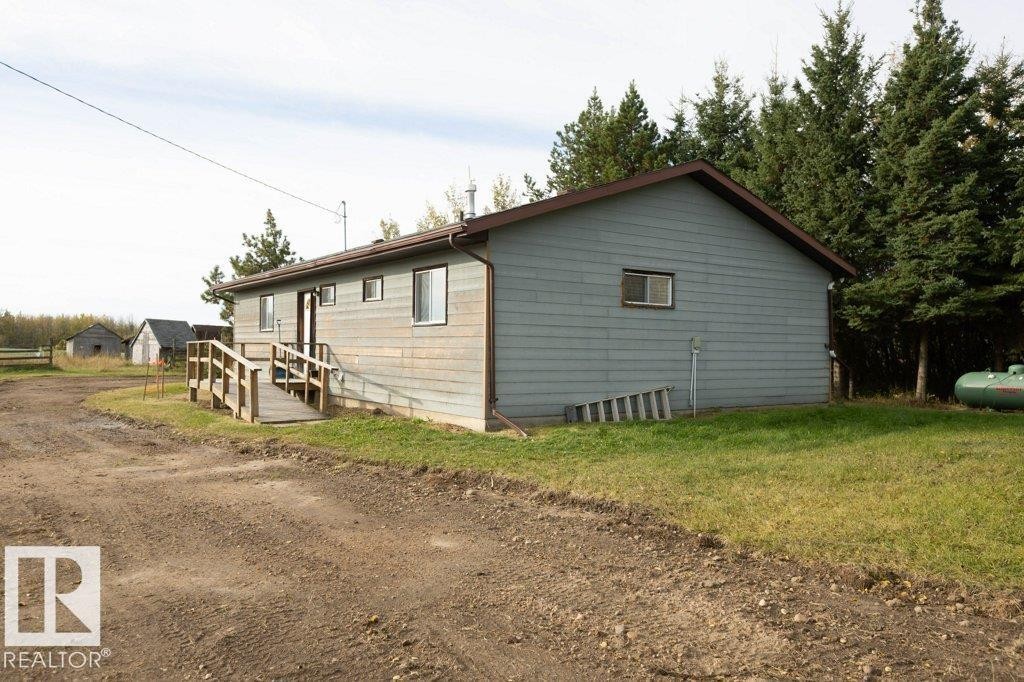 












64311 Rg Rd 270 

,
Rural Westlock County,




AB
T0G 1H0

