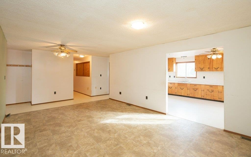 












64311 Rg Rd 270 

,
Rural Westlock County,




AB
T0G 1H0

