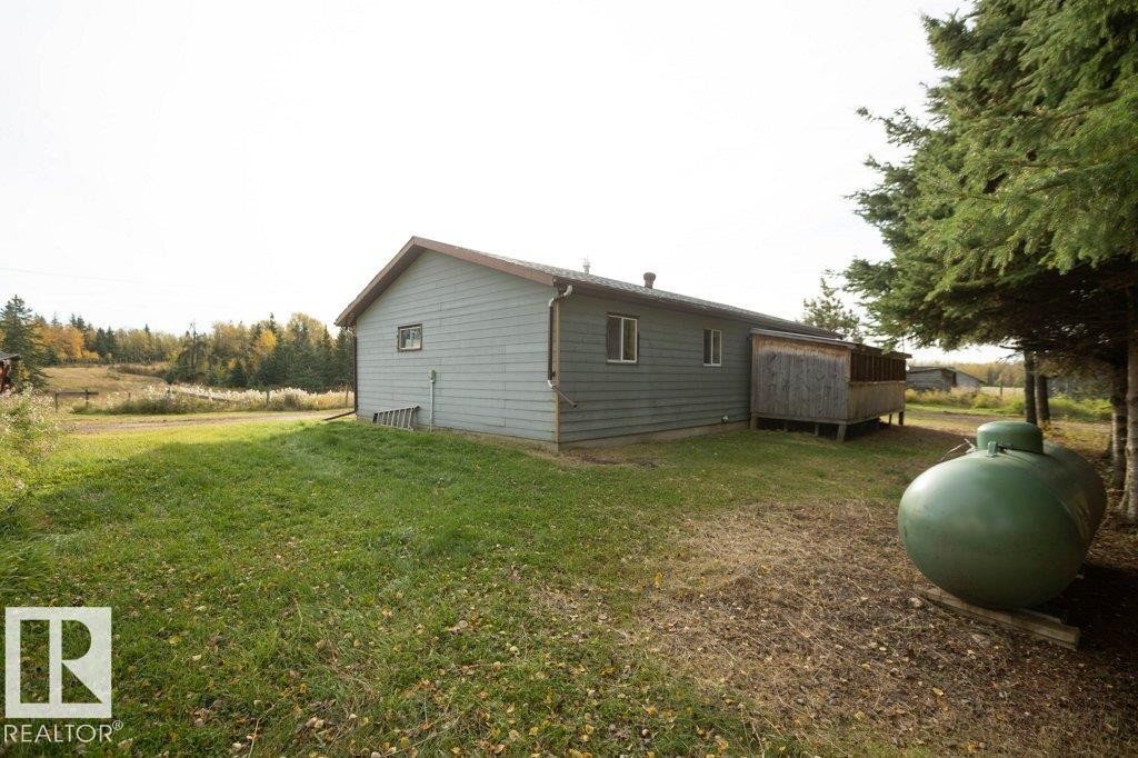 












64311 Rg Rd 270 

,
Rural Westlock County,




AB
T0G 1H0

