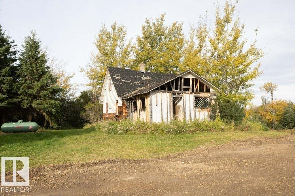 












64311 Rg Rd 270 

,
Rural Westlock County,




AB
T0G 1H0


