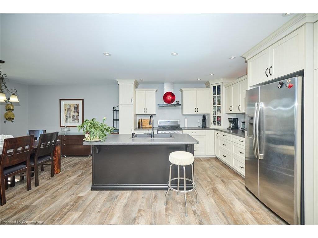 









226


Woolverton

Road,
Grimsby,




ON
L3M 4E7

